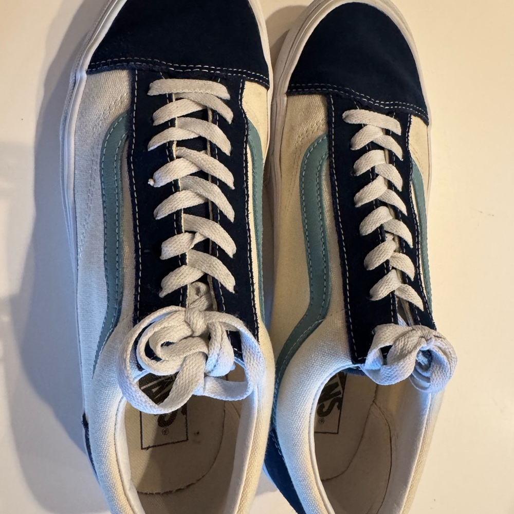 Vans Men's Navy and Cream Sneakers